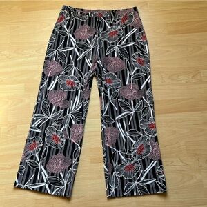 Frank Lyman size 10 black pink and white pull on pant crop